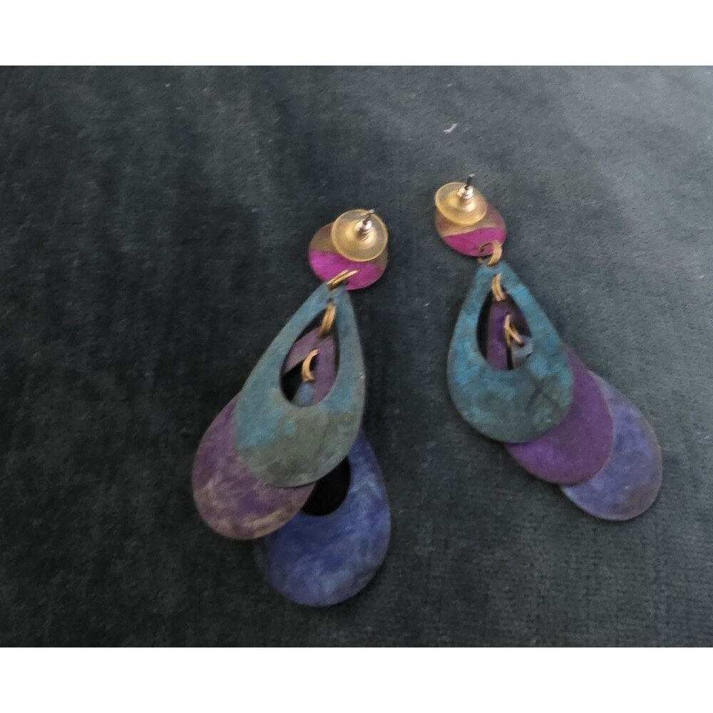 Vntg 90s Layered Metal Teardrop Earrings Patinated Colorful Spiral Dangle Drop - Picture 7 of 7
